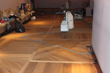 Kuku Club natural floor proces renovation
